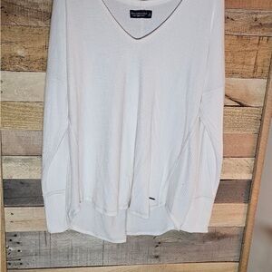 Abercrombie Soft & Cozy Men’s Crème V Neck Size XL
